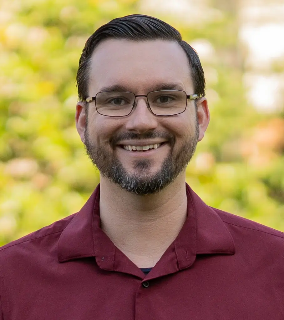 Joshua Brady Headshot